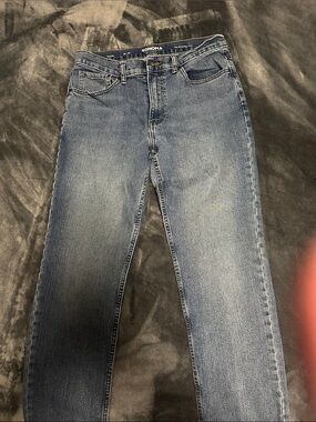 Sonoma Light Blue Jeans
These are Regular fit
32*30
